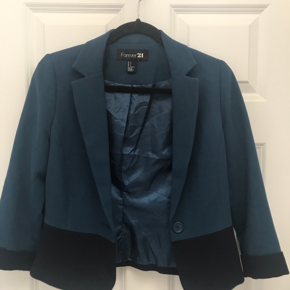 Color Block Blazer - Picture 2 of 5